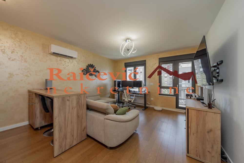 Slika 2 - Vojvode Dobrnjca, Jednoiposoban stan na prodaju, 40m2, 249.000€