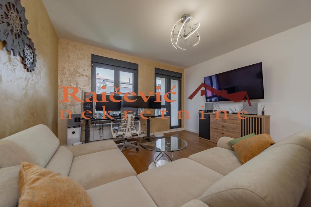 Slika 3 - Vojvode Dobrnjca, Jednoiposoban stan na prodaju, 40m2, 249.000€