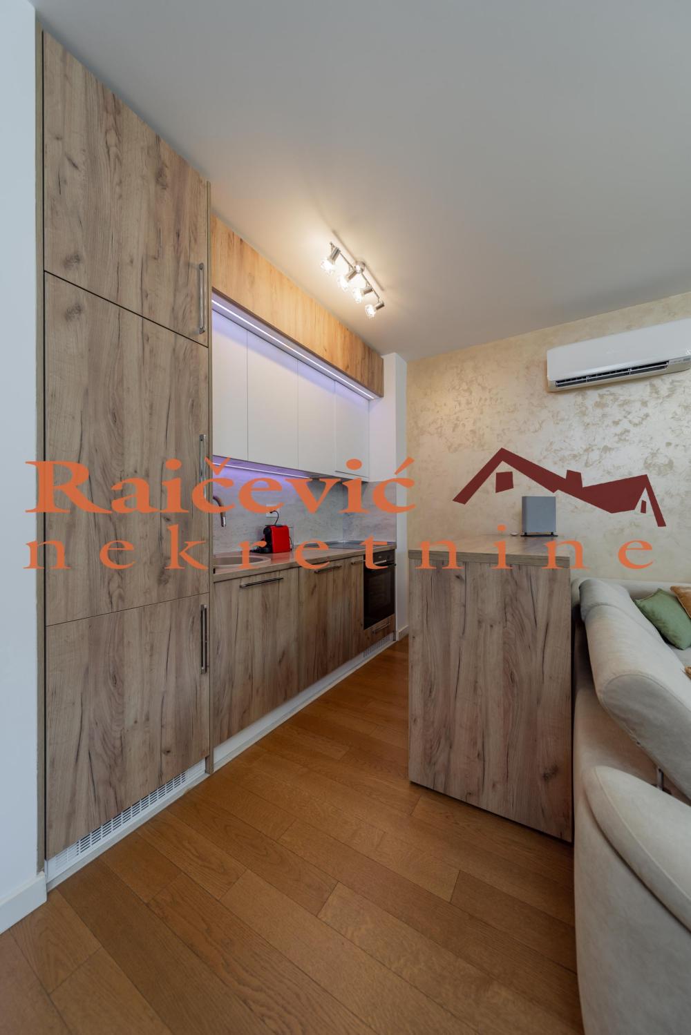 Slika 7 - Vojvode Dobrnjca, Jednoiposoban stan na prodaju, 40m2, 249.000€