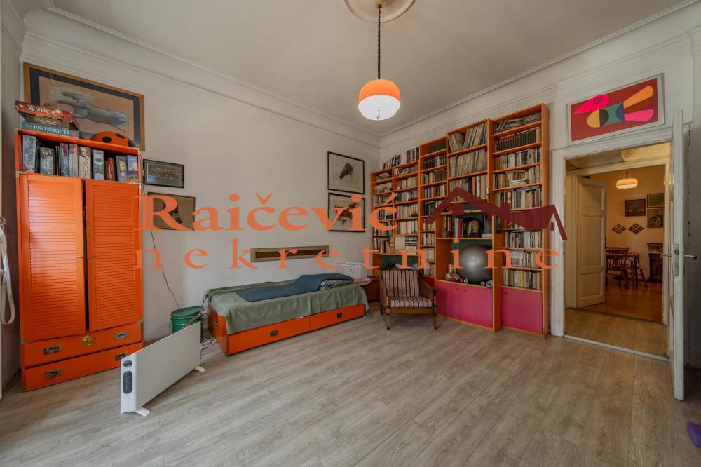 Slika 2 - Uzun Mirkova, Četvorosoban stan na prodaju, 139m2, 639.900€