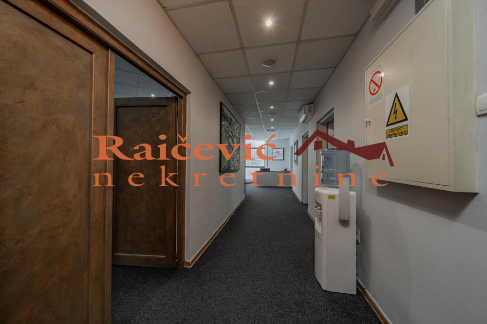 Slika 7 - Pozeska,  Lokal za izdavanje, 315m2, 2.950€