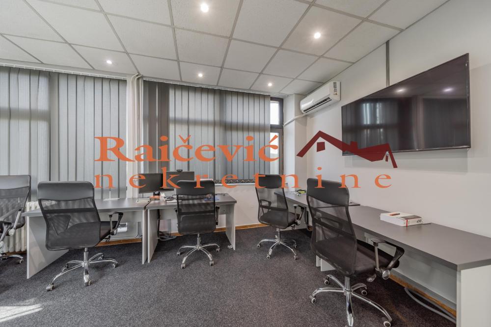 Slika 9 - Pozeska,  Lokal za izdavanje, 315m2, 2.950€