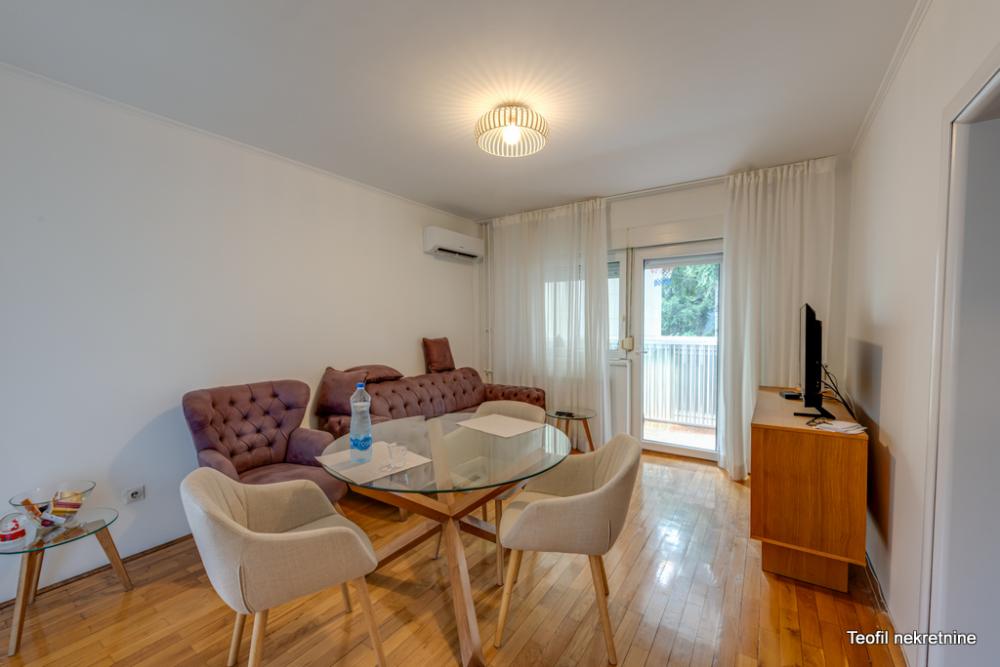 Slika 2 - Braće Radovanovića, Trosoban stan na prodaju, 63m2, 274.000€
