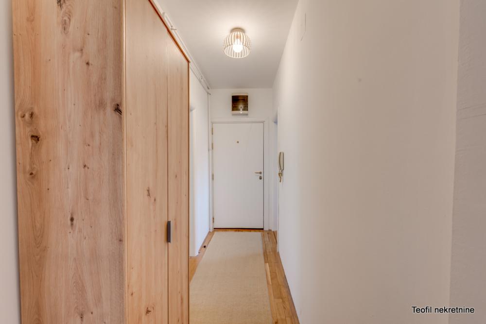 Slika 11 - Braće Radovanovića, Trosoban stan na prodaju, 63m2, 274.000€