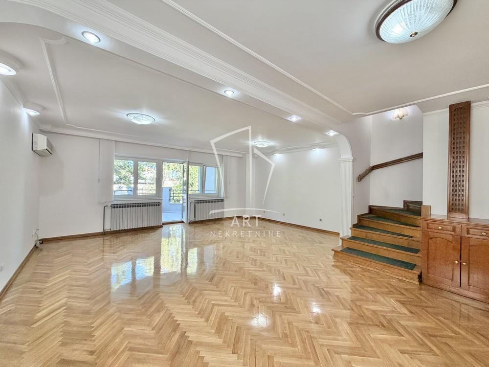 Slika 2 - Sanje Živanovića, Kuća za izdavanje, 225m2, 2.100€