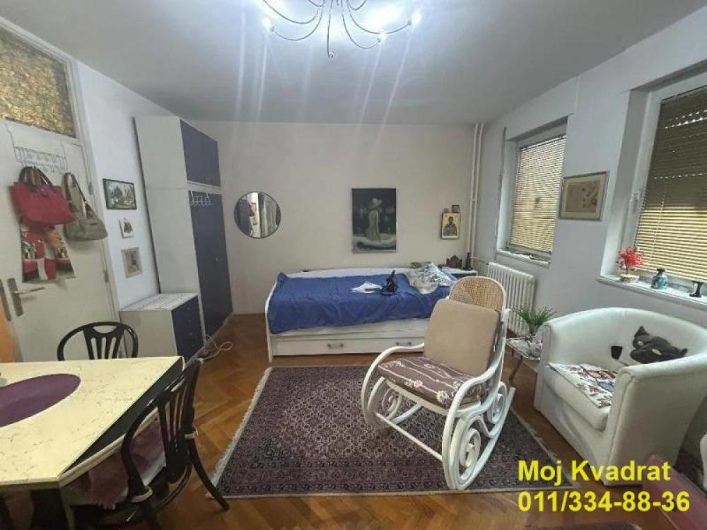 Slika 1 - Jednosoban stan za izdavanje, 33m2, 450€