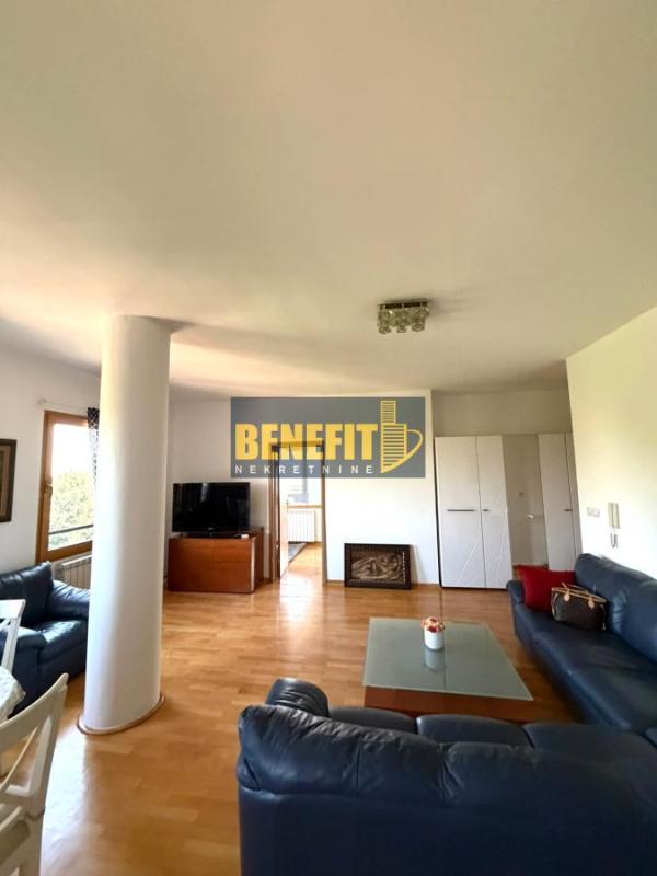Slika 1 - Troiposoban stan za izdavanje, 108m2, 1.200€