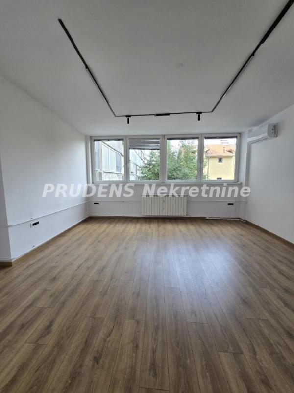 Slika 4 - Ruzveltova,  Lokal za izdavanje, 296m2, 3.800€