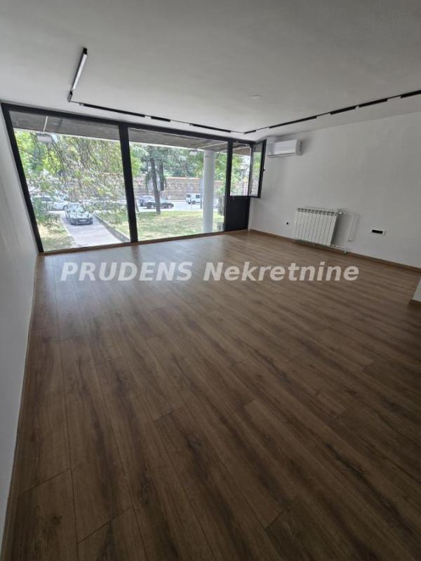 Slika 1 - Ruzveltova,  Lokal za izdavanje, 296m2, 3.800€