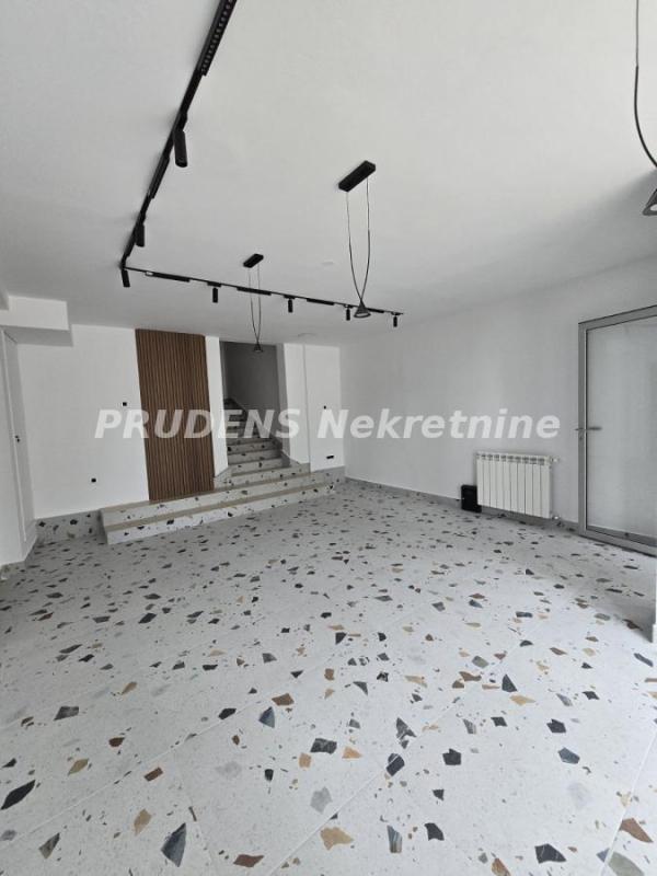 Slika 7 - Ruzveltova,  Lokal za izdavanje, 296m2, 3.800€