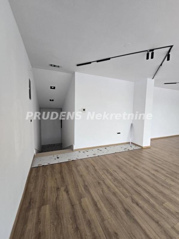 Slika 9 - Ruzveltova,  Lokal za izdavanje, 296m2, 3.800€