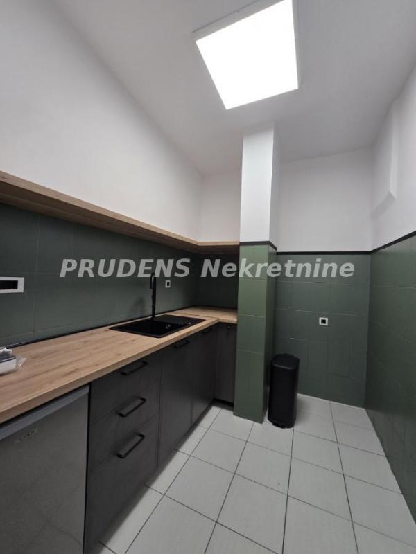 Slika 4 - Ruzveltova,  Lokal za izdavanje, 296m2, 3.800€