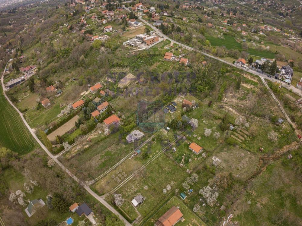 Slika 5 -  Plac na prodaju, Sremska Kamenica, 148.530€