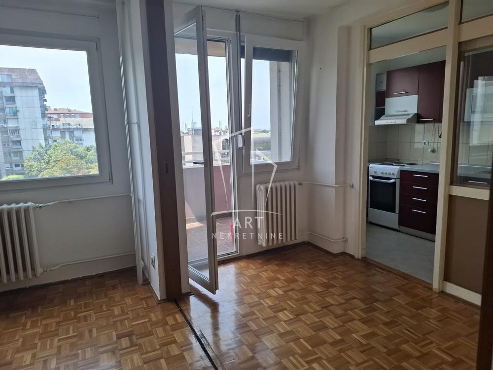 Slika 1 - Mike Alasa, Jednosoban stan za izdavanje, 40m2, 450€