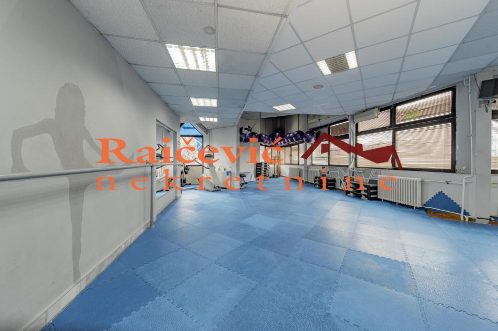 Slika 1 - Pozeska,  Lokal za izdavanje, 273m2, 2.300€