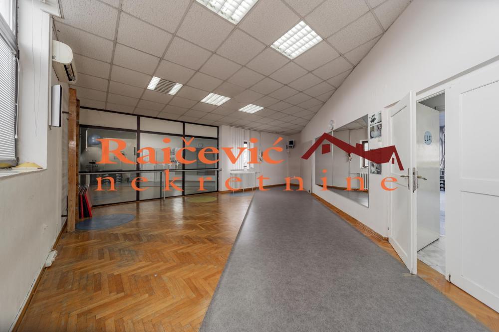 Slika 4 - Pozeska,  Lokal za izdavanje, 273m2, 2.300€