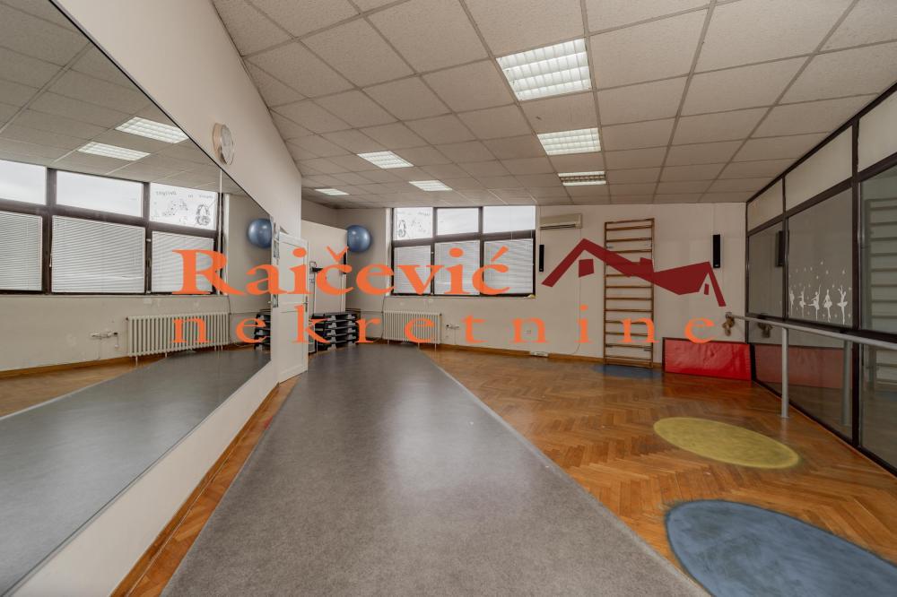 Slika 5 - Pozeska,  Lokal za izdavanje, 273m2, 2.300€