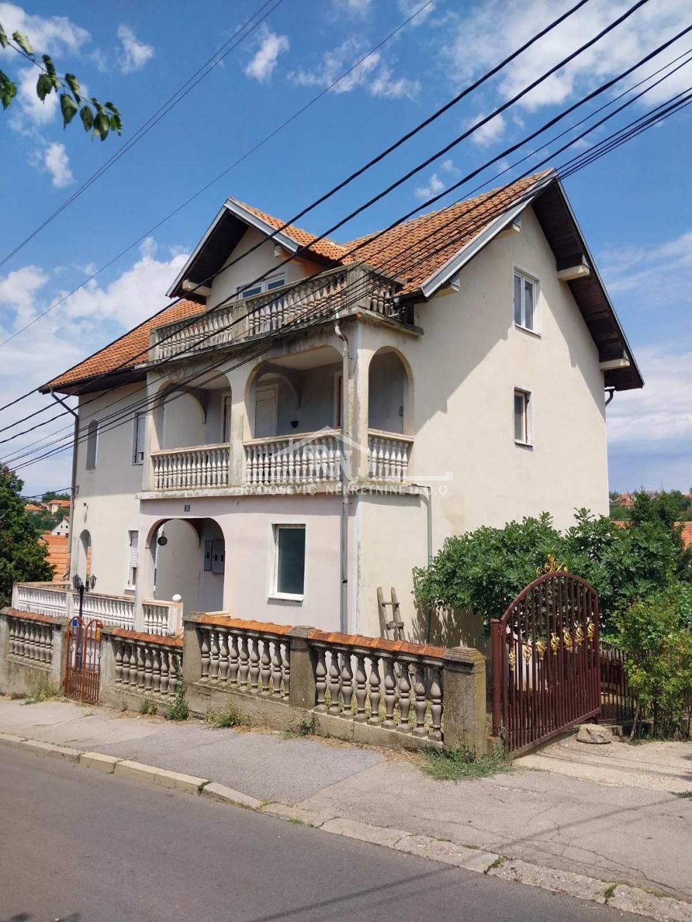 Slika 3 - Vuka Karadžića,  Kuća na prodaju, 332m2, 239.000€