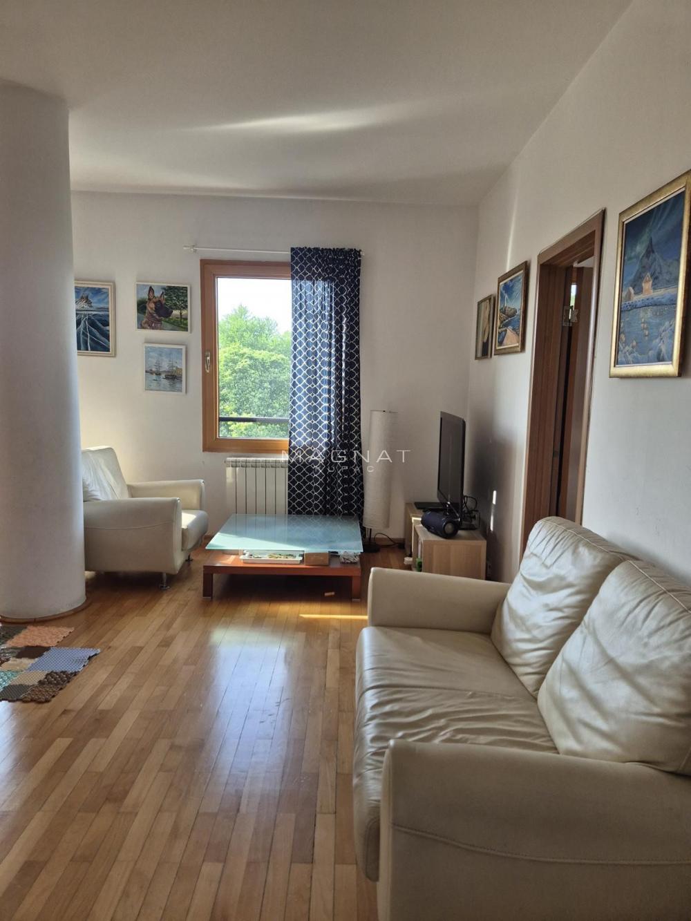 Slika 1 - Dalmatinska,  Stan za izdavanje, 510m2, 3.900€