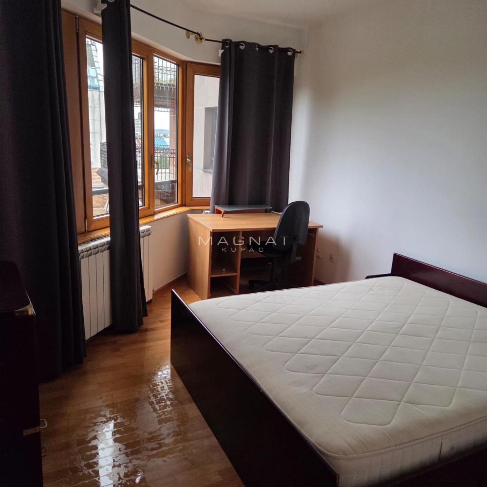 Slika 8 - Dalmatinska,  Stan za izdavanje, 510m2, 3.900€