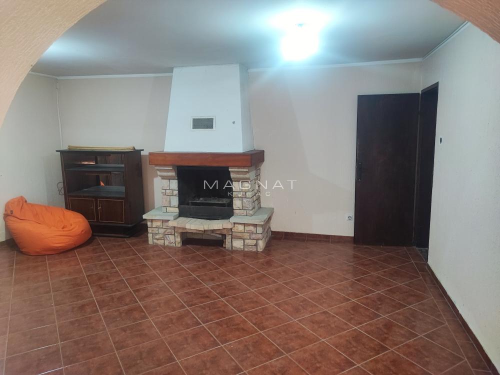 Slika 2 - Mome Dimića,  Kuća na prodaju, 130m2, 120.000€