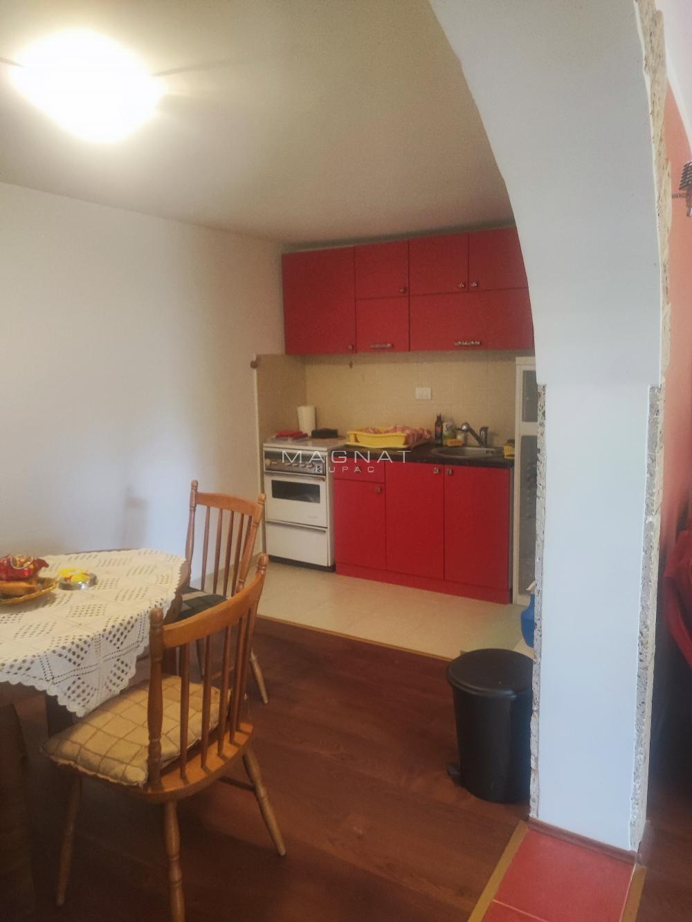 Slika 5 - Cane Marjanović,  Kuća na prodaju, 149m2, 160.000€