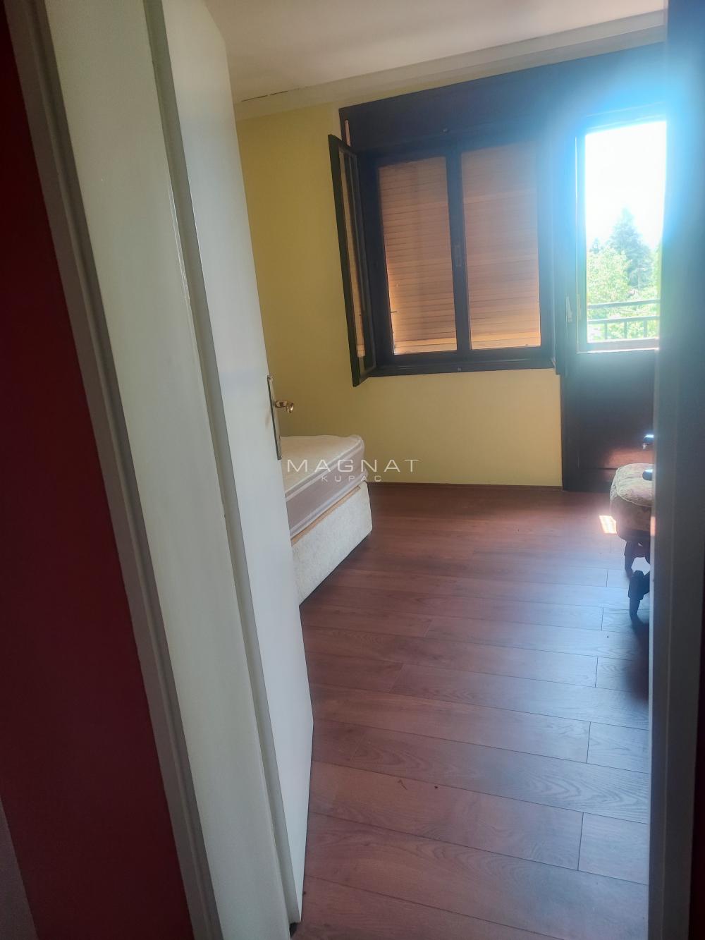 Slika 8 - Cane Marjanović,  Kuća na prodaju, 149m2, 160.000€