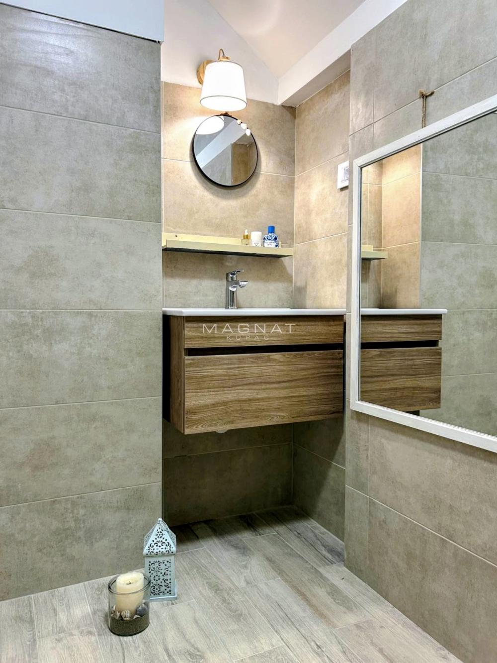 Slika 7 - Milijana Simića,  Kuća na prodaju, 170m2, 178.000€
