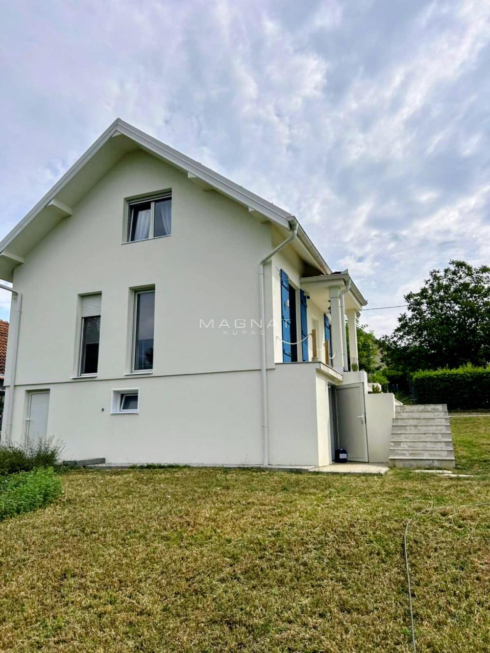 Slika 8 - Milijana Simića,  Kuća na prodaju, 170m2, 178.000€