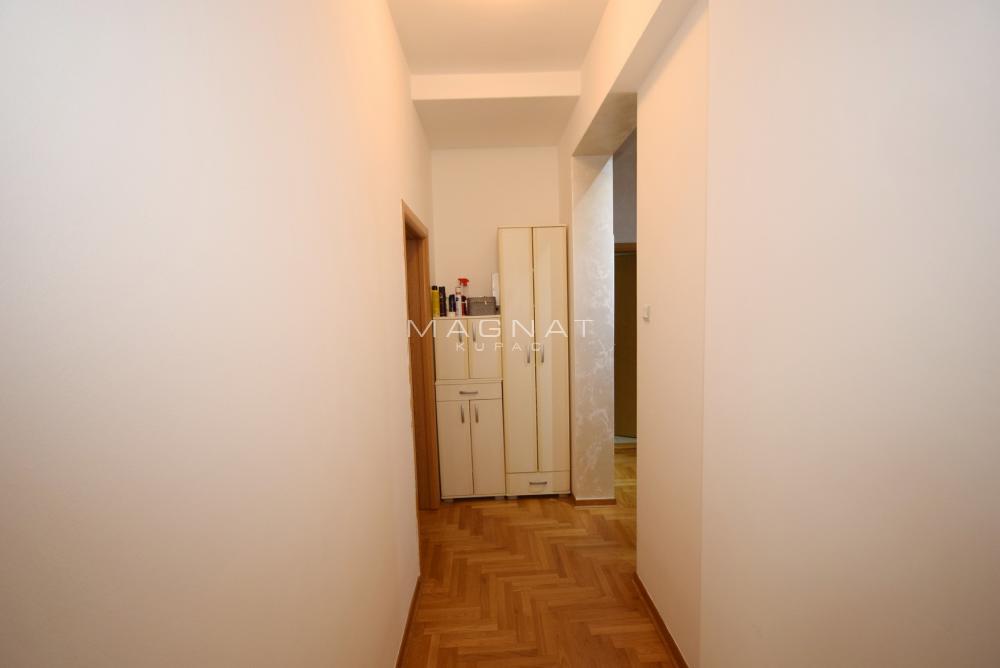 Slika 9 - Stojana Stoleta Aranđelovića, Četvorosoban stan na prodaju, 88m2, 228.800€