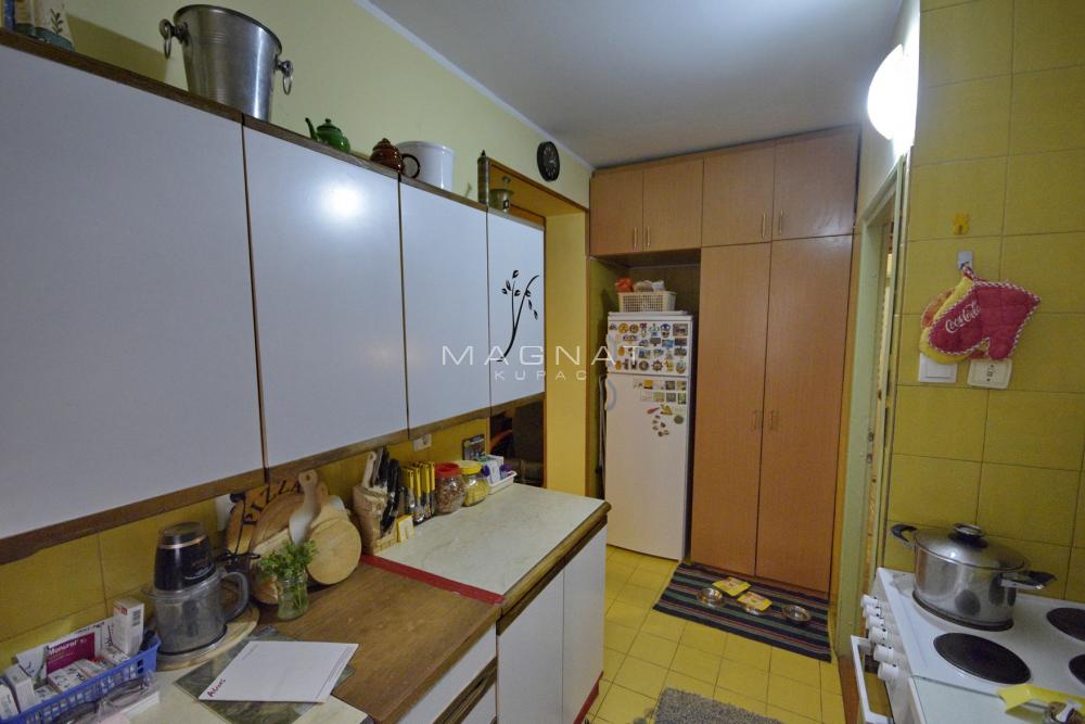 Slika 8 - Ljubinke Bobić, Četvorosoban stan na prodaju, 100m2, 243.000€