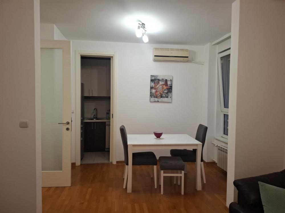 Slika 4 - Jednoiposoban stan za izdavanje, 45m2, 700€