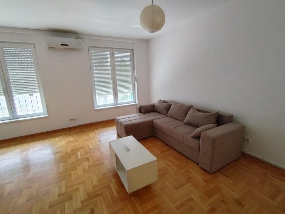Glavna slika -Generala Štefanika, Jednosoban stan za izdavanje, 38m2, 380€