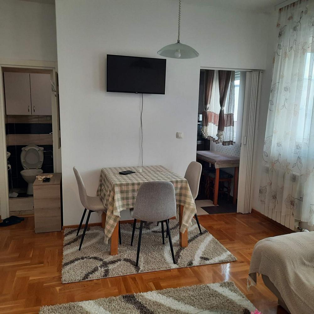 Slika 3 - Vladimira Gortana, Dvosoban stan za izdavanje, 38m2, 480€
