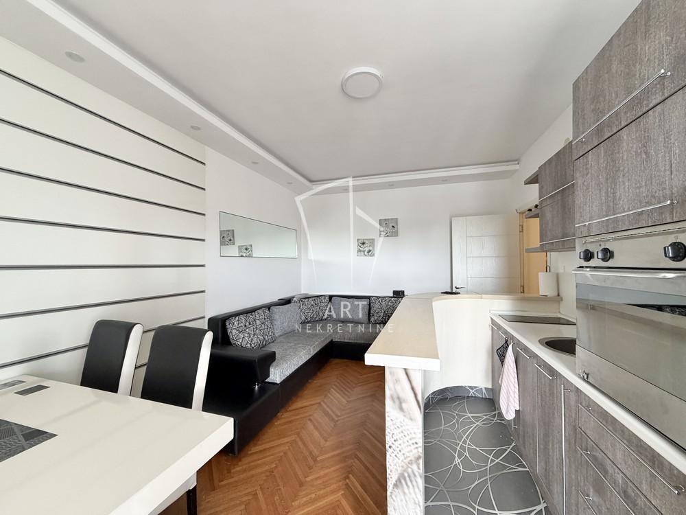 Slika 1 - Desanke Maksimović, Dvoiposoban stan na prodaju, 46m2, 255.000€