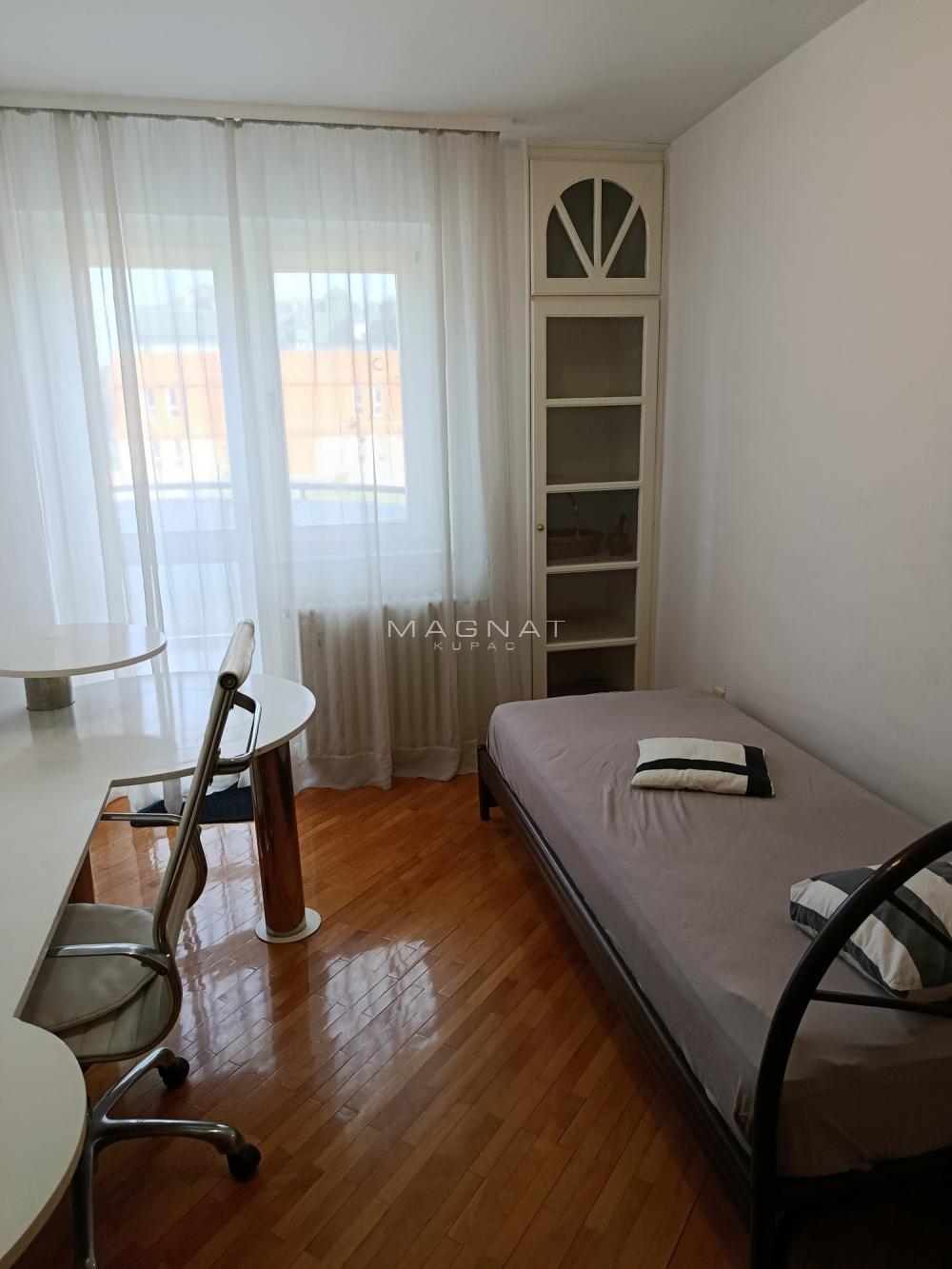 Slika 9 - Ilije Stojadinovića,  Kuća na prodaju, 257m2, 998.000€