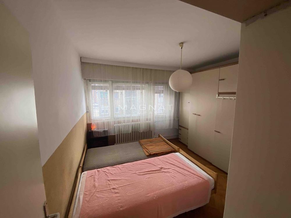 Glavna slika -Dvoiposoban stan na prodaju, 68m2, 285.000€
