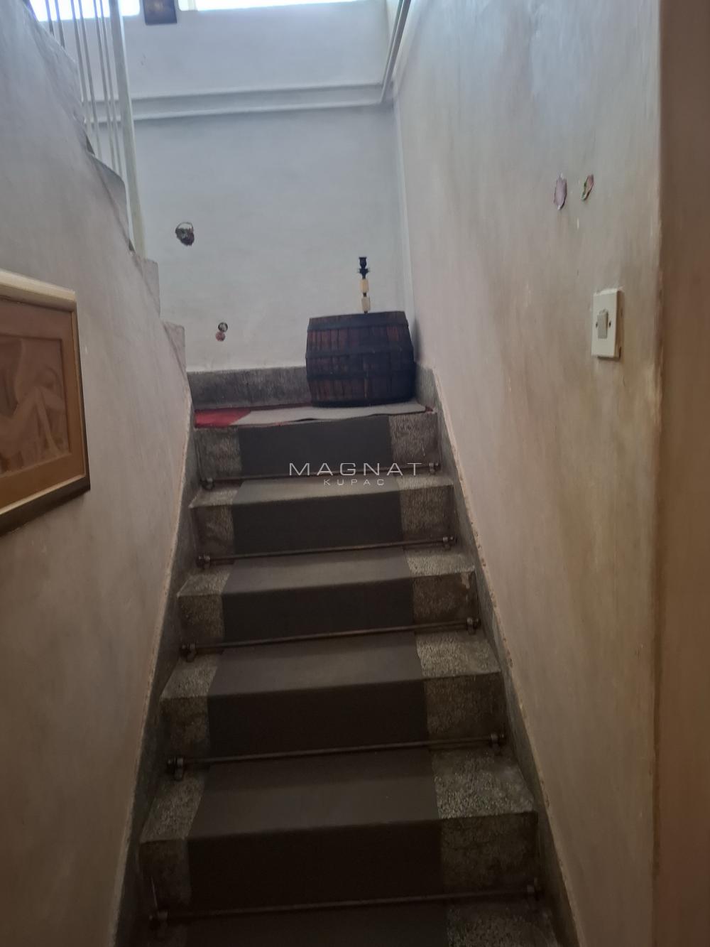 Slika 5 - Sandžačka, Četvoroiposoban stan na prodaju, 120m2, 145.000€