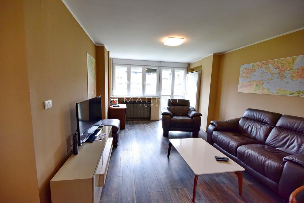 Slika 5 - Karađorđev Trg, Dvosoban stan na prodaju, 58m2, 224.000€