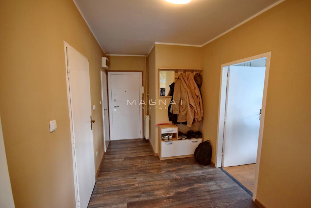 Slika 8 - Karađorđev Trg, Dvosoban stan na prodaju, 58m2, 224.000€