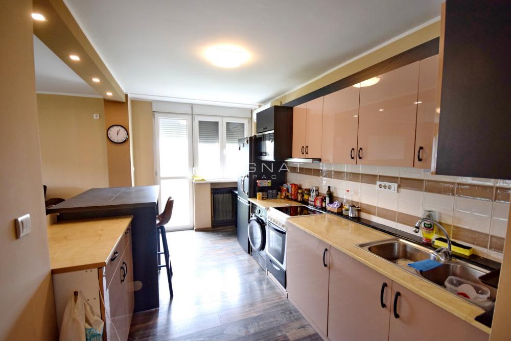 Slika 9 - Karađorđev Trg, Dvosoban stan na prodaju, 58m2, 224.000€