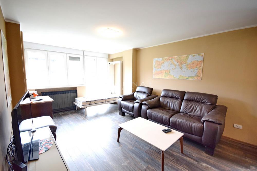 Glavna slika -Karađorđev Trg, Dvosoban stan na prodaju, 58m2, 224.000€