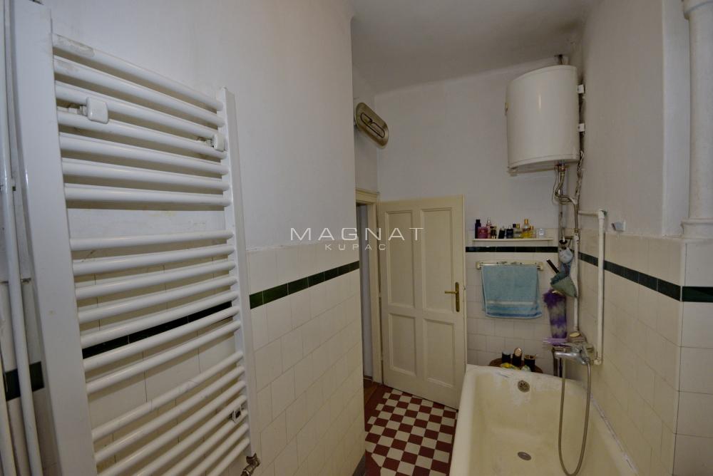 Slika 2 - Admirala Geprata, Trosoban stan na prodaju, 81m2, 320.000€