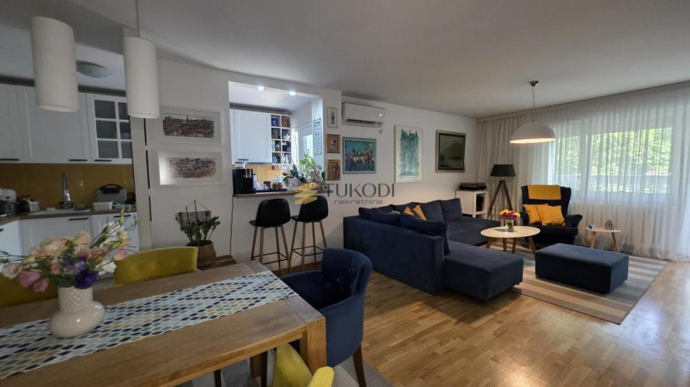 Slika 1 - Četvorosoban stan na prodaju, 96m2, 309.000€