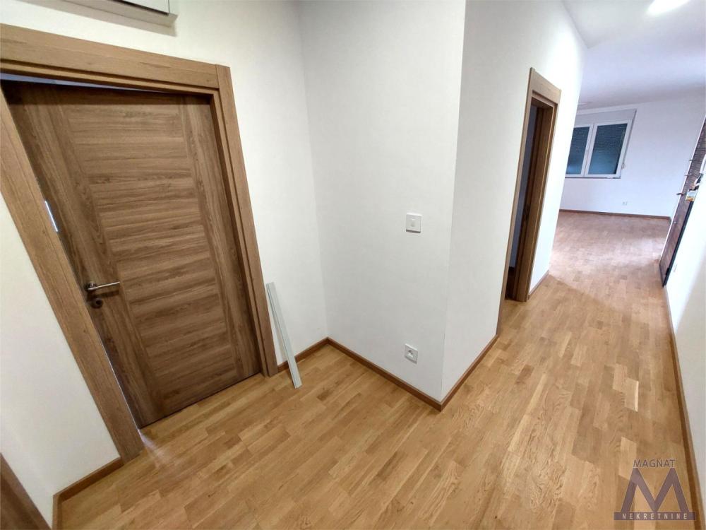 Slika 4 - Četvorosoban stan za izdavanje, 500€