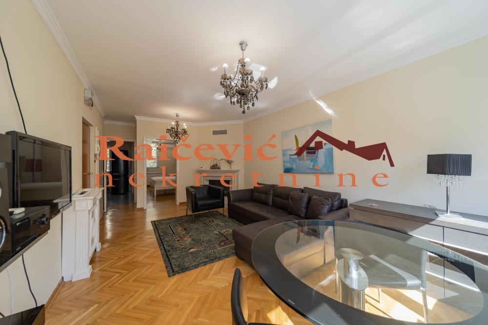 Slika 2 - Admirala Vukovica, Dvosoban stan za izdavanje, 60m2, 600€
