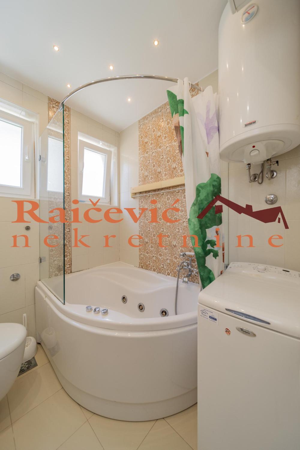 Slika 11 - Admirala Vukovica, Dvosoban stan za izdavanje, 60m2, 600€