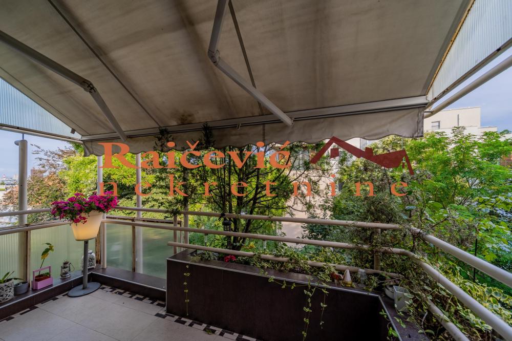 Slika 3 - Koste Racina, Četvorosoban stan na prodaju, 103m2, 470.000€