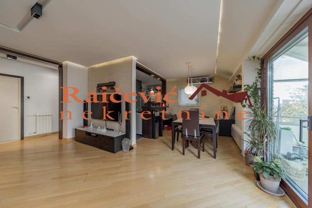 Slika 4 - Koste Racina, Četvorosoban stan na prodaju, 103m2, 470.000€
