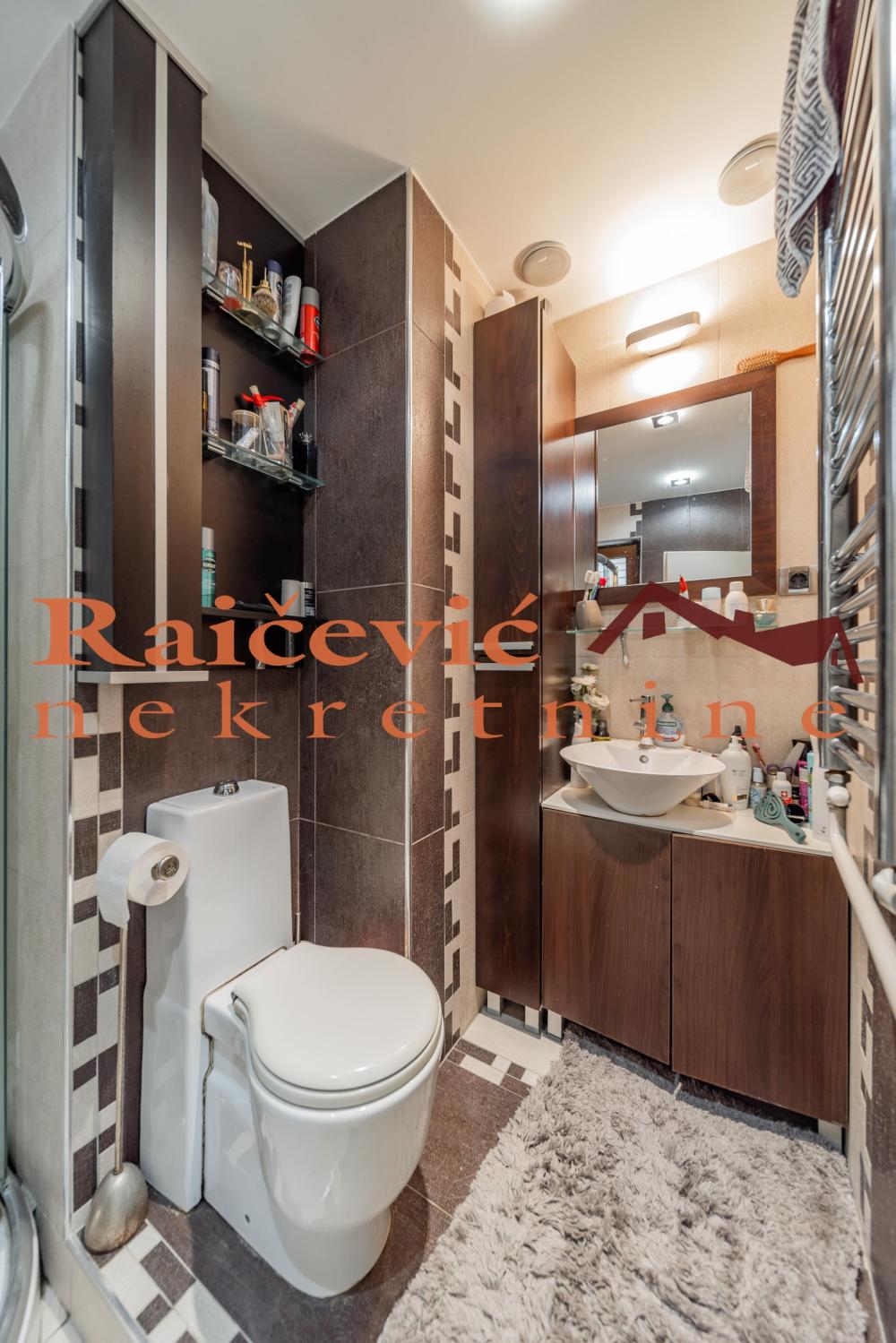 Slika 9 - Koste Racina, Četvorosoban stan na prodaju, 103m2, 470.000€